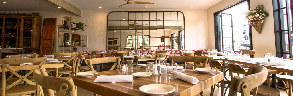 restaurant.jpg restaurant.jpg
